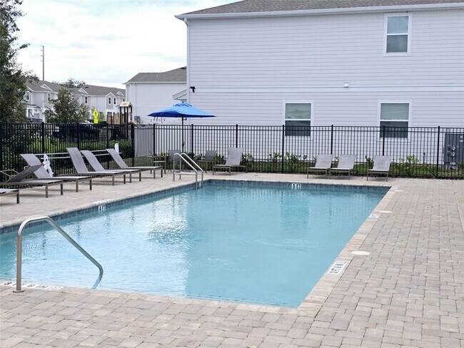 Photo - 7649 Stone Crk Trl