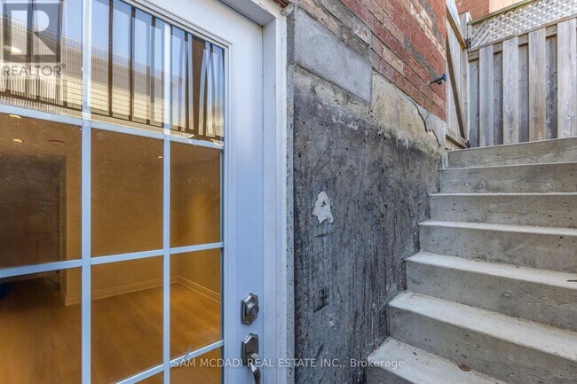 Photo - 5489 Festival Dr