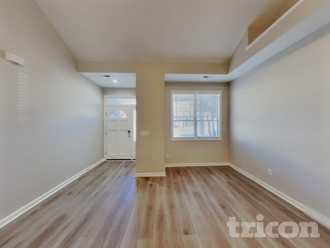 Photo - 3152 Landing Falls Ln