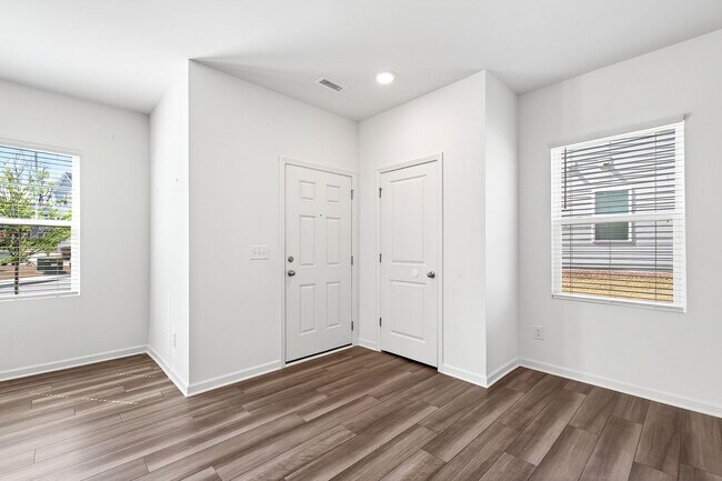 Photo - Charming 3BR End-Unit Townhome in Wake Forest!