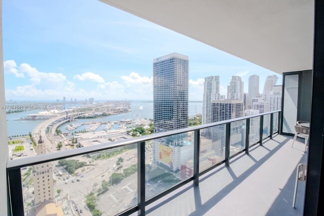 Building Photo - 601 NE 1st Ave Unit 3115 Rental