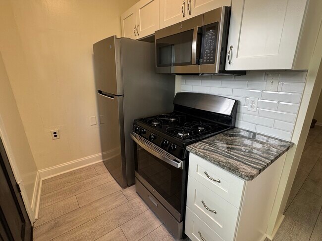Photo - 128 Gay St