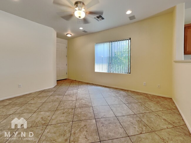 Photo - 38024 N Pagoda Ln