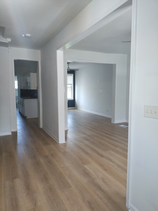 Photo - 623 N Grantley St