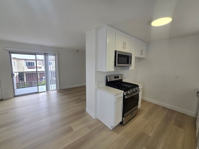 Photo - Sims16701 Unit C