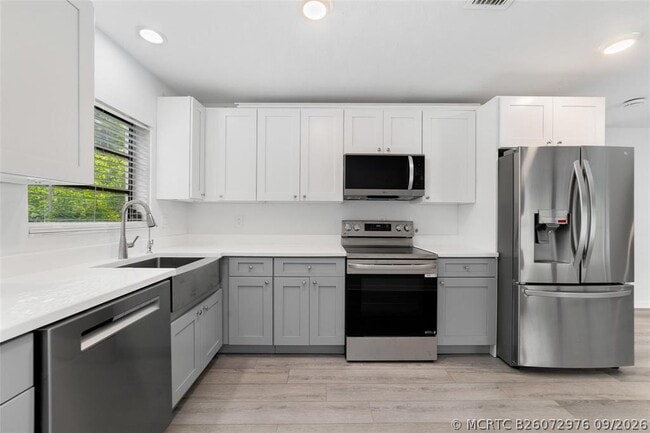 1273 NE 37th St