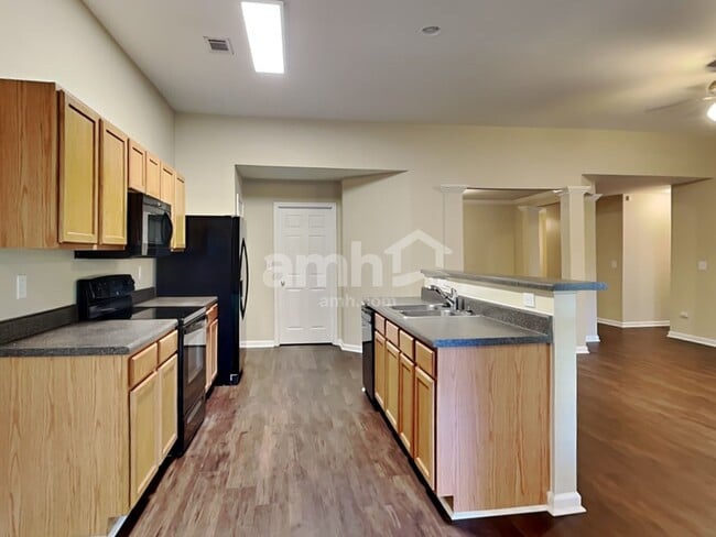 Photo - 12 Comesee Ct