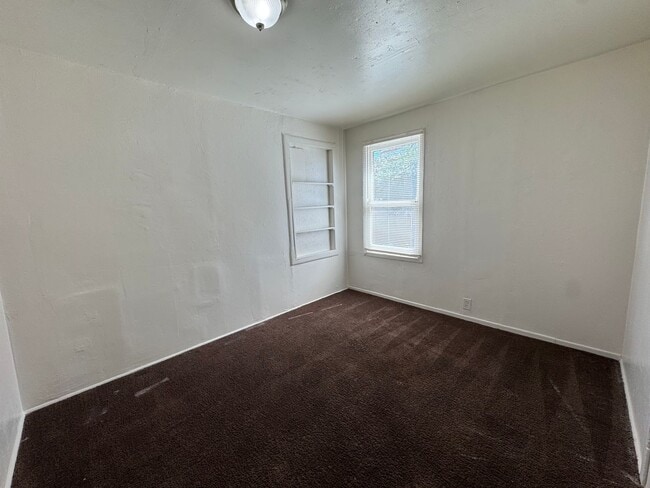 Photo - 209 Warren Ave Unidad C