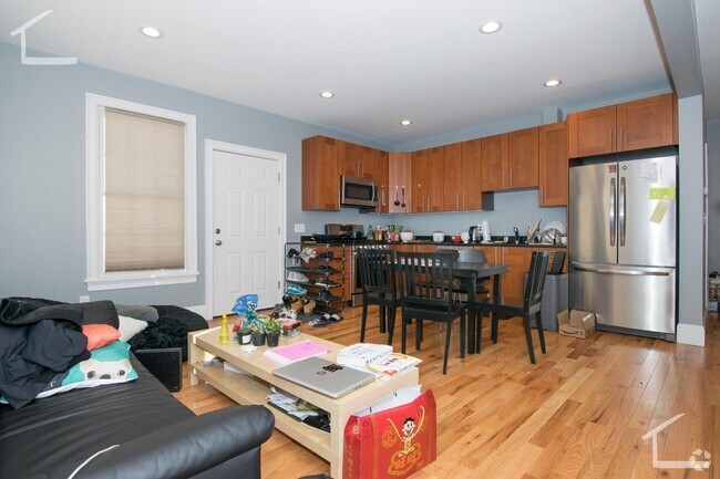 Building Photo - NEWLY RENOVATED 4 BED IN ALLSTON Rental