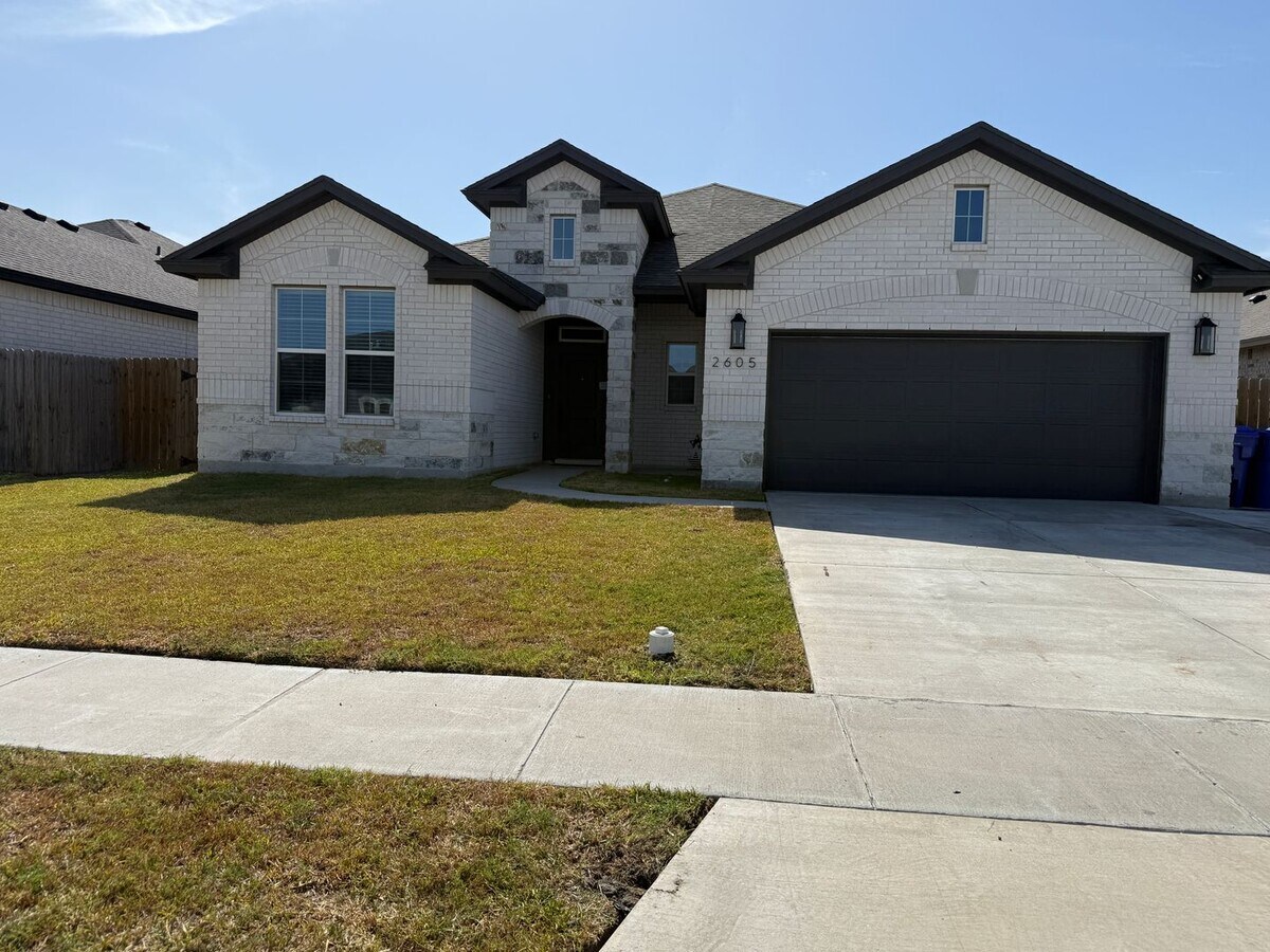 Photo - 2605 Lannister Ln
