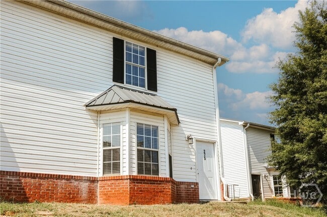 Building Photo - 275 Westchester Cir