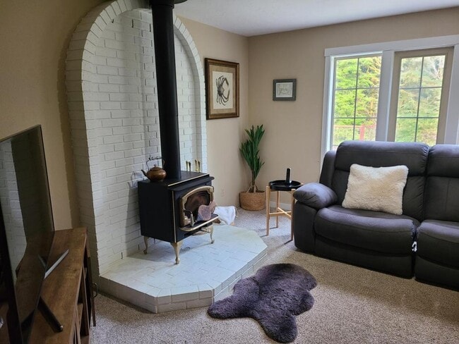 Photo - 389 Yasek Loop