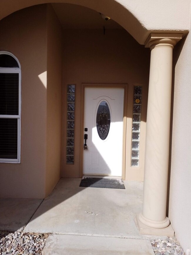 Photo - Large 3 Bedroom, 2 Bath Home