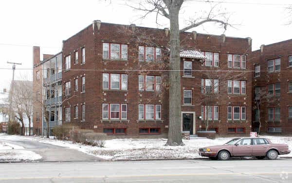 Photo - 12009 Clifton Blvd Apartments