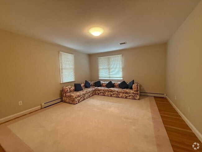 Building Photo - 41 Redwood Rd Unit #1 Rental