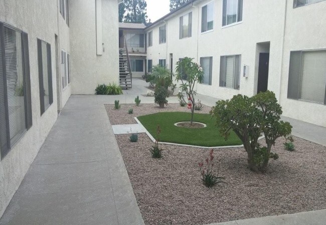 Photo - 5480 E Atherton St