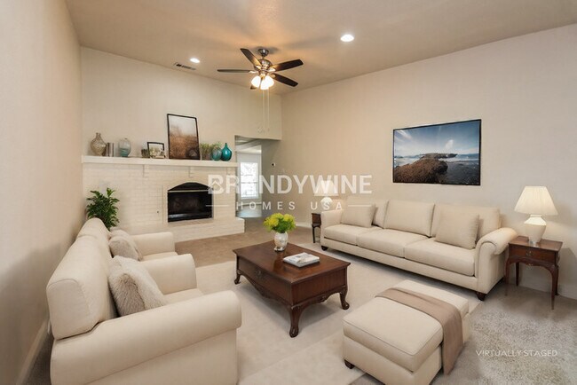 Photo - 1821 Whiteoak Dr