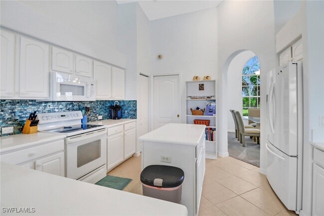 Building Photo - 2202 NW 38th Pl