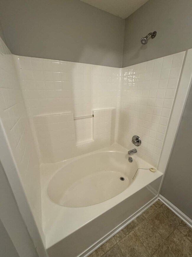 Photo - 40 Hanna Dr Unit D