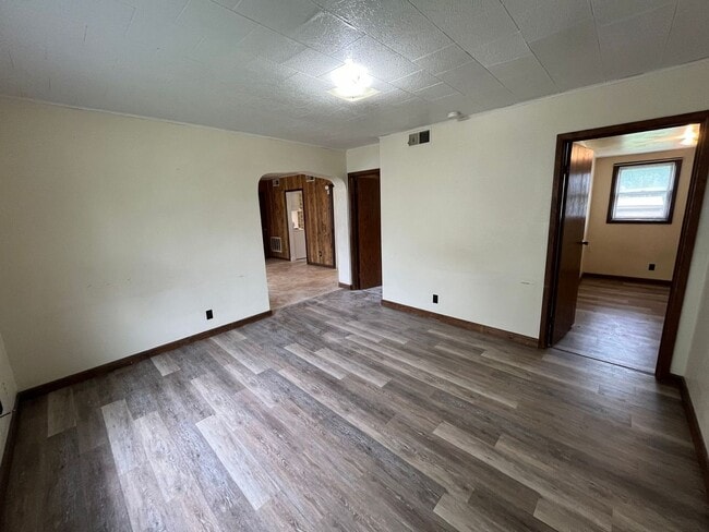 Photo - 310 W Arnold St Unit Lower