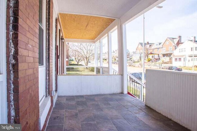 Photo - 4013 Edmondson Ave