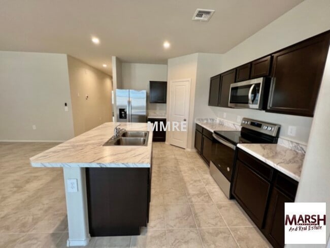 Photo - Brand new 4 bedroom home in Coolidge!