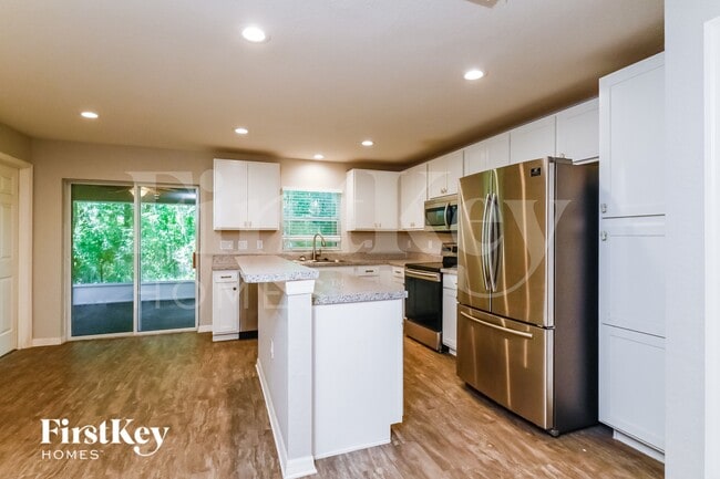 Photo - 901 Pearly Ridge Ln