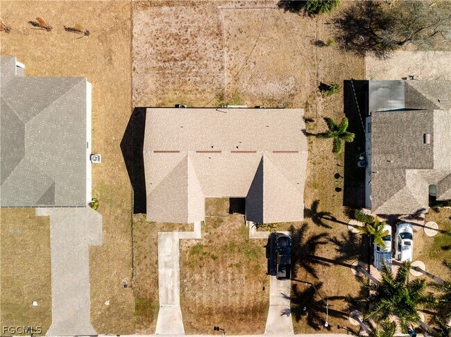 Photo - 1733 NE 7th Pl