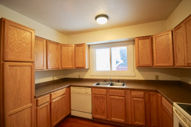 Photo - 1820 Remington Way Unidad A