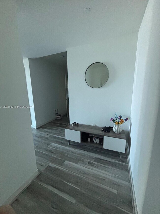 Photo - 1100 S Miami Ave Unidad 802