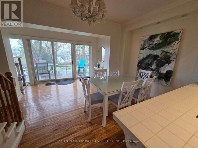 Photo - 203 Blake St