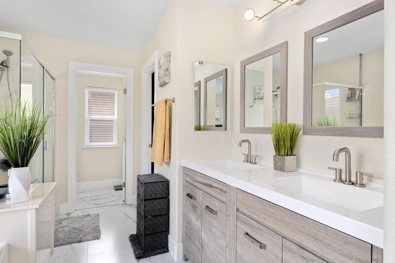 Photo - 660 Greg Thatch Cir Unit #1