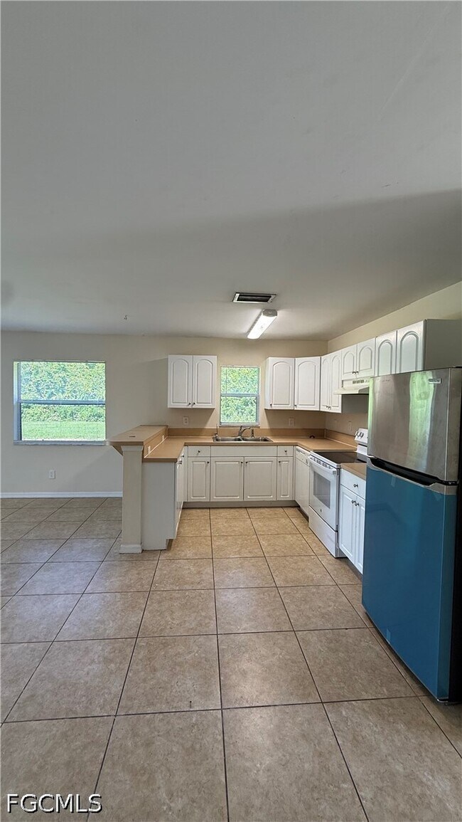 Photo - 202 Hightower Ave S