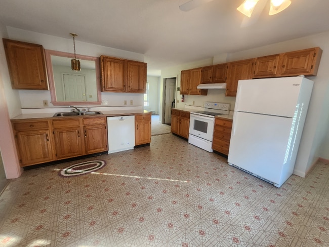 Photo - 91 Forest Dr Unit 2