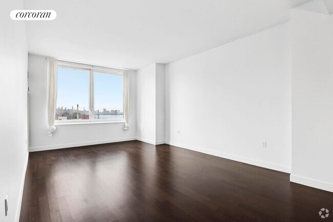 Building Photo - 306 Gold St Rental
