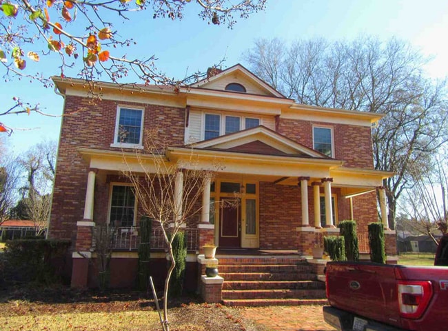 Photo - 1029 Washington Ave