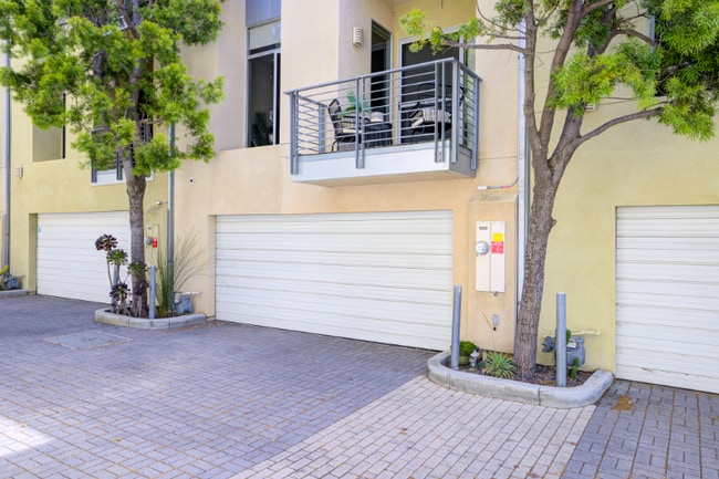 Photo - 2608 Lincoln Ave