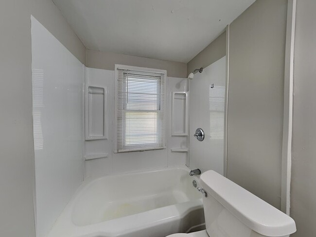 Photo - COMING SOON!! 2 Bedroom, 2 Bathroom House ...