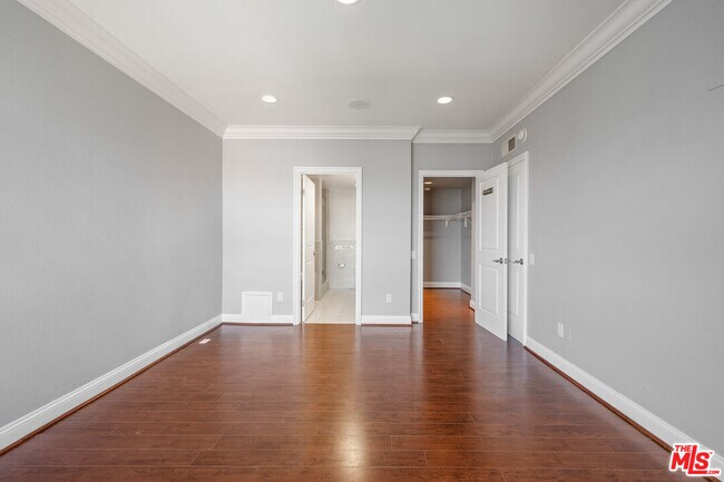 Photo - 1115 S Elm Dr Unidad 513