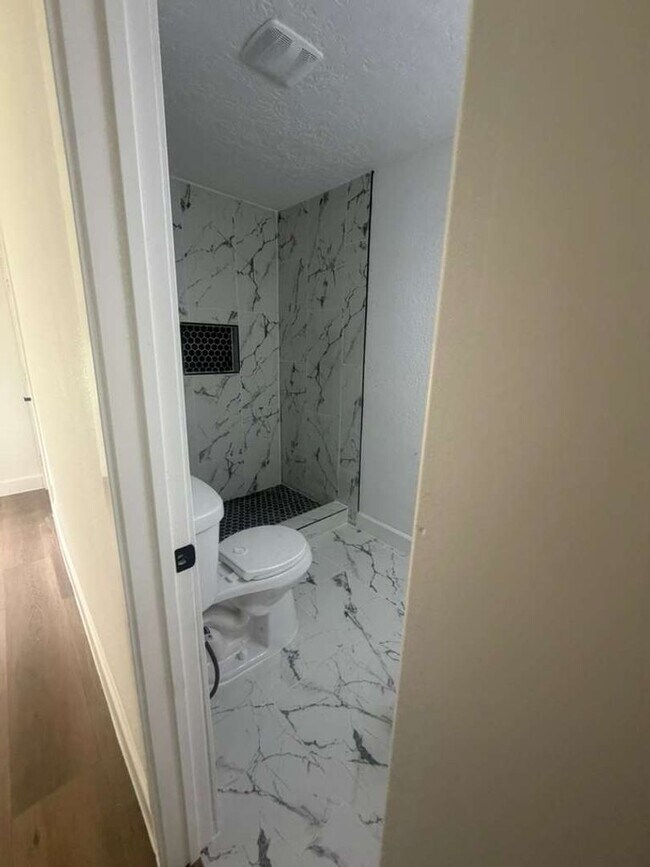 Photo - BEAUTIFUL HOME IN HOUSTON. MOVE IN READY!.
