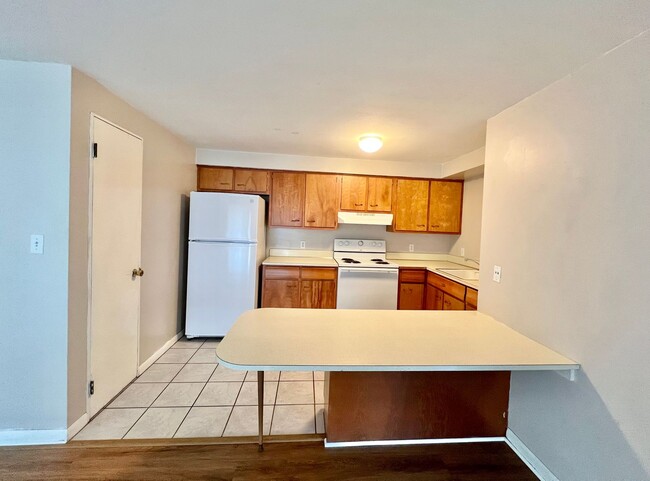 Photo - Spacious 1 Bdr Apt Across from KSU - Available 8/1!