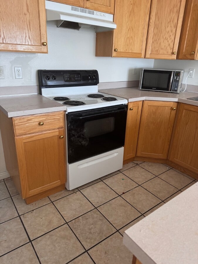 Photo - 905 W 350 N