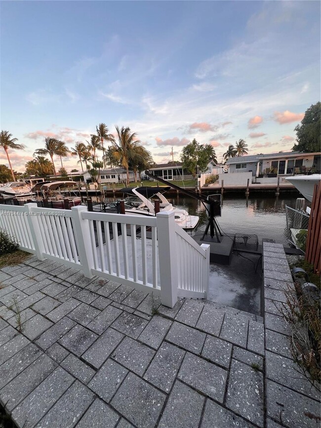 Photo - 1411 NW 10th St Apartamento Unidad 1-2