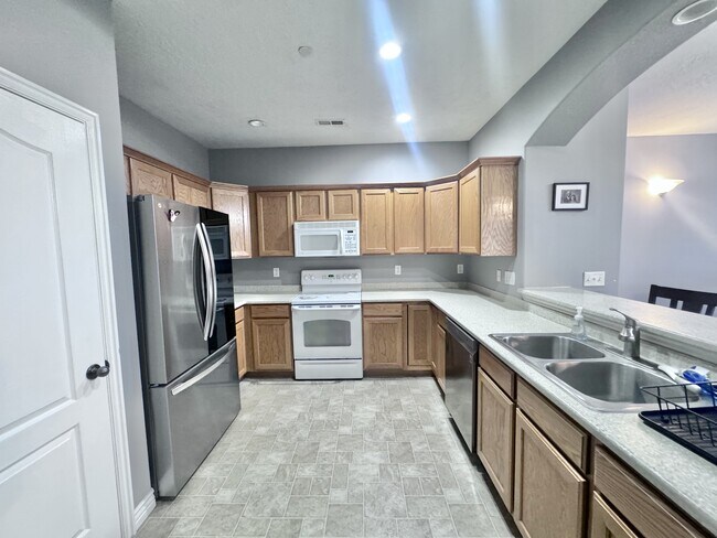 Photo - 7 Clayton Ct