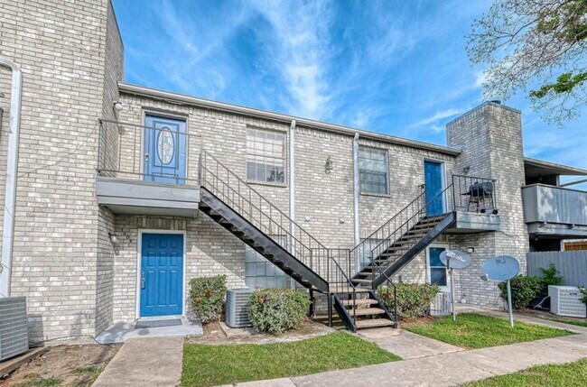 9700 Leawood Blvd Unit 212