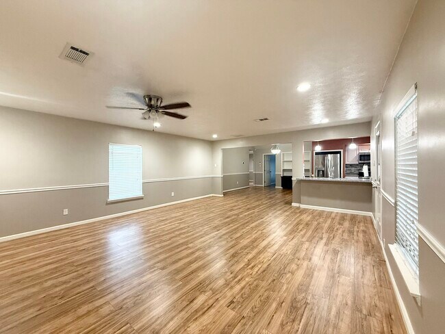 Photo - 7315 Belle Park Dr