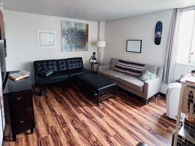 Sala de estar - 445 W Johnson St