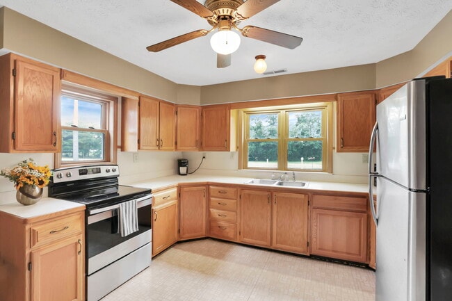 Photo - 3336 Orders Rd