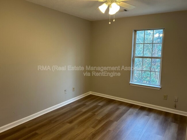 Photo - 819 E Solomon St