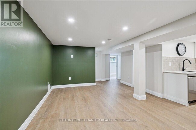 Photo - 18 Pleasant Ave